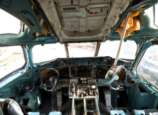 Un cimetière d’avions dans les entrailles de Bangkok !