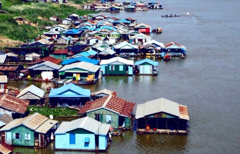 CAMBODGE – SOCIÉTÉ: Phnom Penh va voir disparaitre ses maisons flottantes