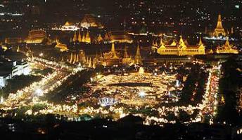 THAILANDE, Nouvel An : une grande prière au lieu du feu d’artifice