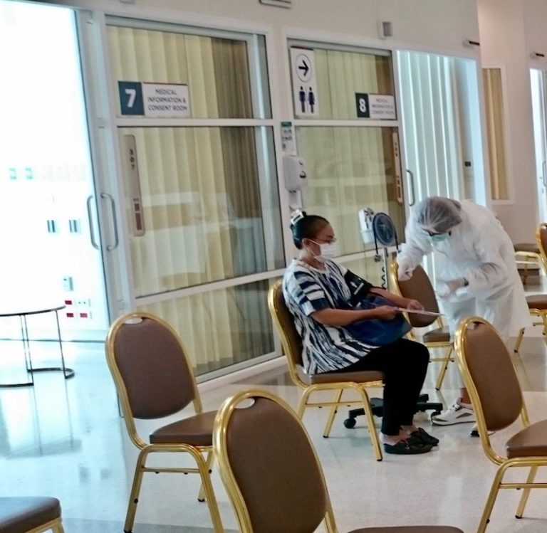 THAÏLANDE – FRANCE : Résident en Thaïlande, vacciné et content, merci l’Ambassade !