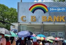 BIRMANIE – ÉCONOMIE : Le séisme militaire est synonyme de grave crise économique Birmanie distributeur argent