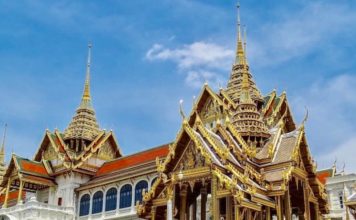 Thaïlande : la réconciliation politique n’est pas à l’ordre du jour Palais Royal Bangkok Thaïlande