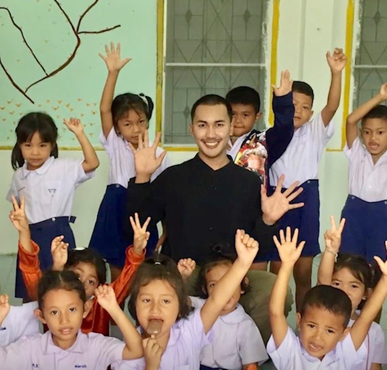 THAÏLANDE – ÉDUCATION : L’espoir revient dans une école de Trang grâce à un enseignant