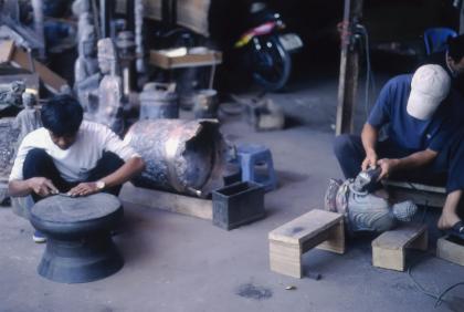 VIETNAM – HISTOIRE : Le réveil des tambours de bronze