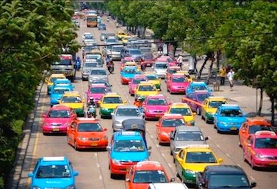 Bangkok : la fourrière pour les mal-garés, enfin !