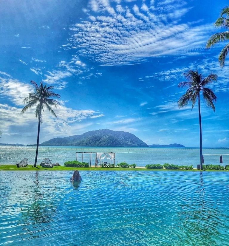 THAÏLANDE – TOURISME : le «bac à sable» de Phuket reste ouvert pour les touristes, mais ces derniers boudent l’île balnéaire