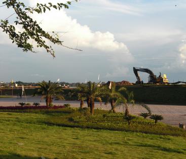 Laos: Les bords du Mékong changent de visage