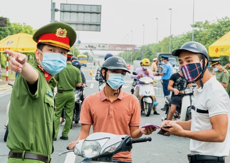 VIETNAM – COVID : Le confinement strict se poursuit dans 10 districts de Hanoï