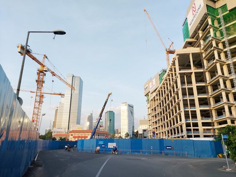 VIETNAM – ÉCONOMIE : Le secteur de la construction autorisé bientôt à reprendre à Hô-Chi-Minh-Ville