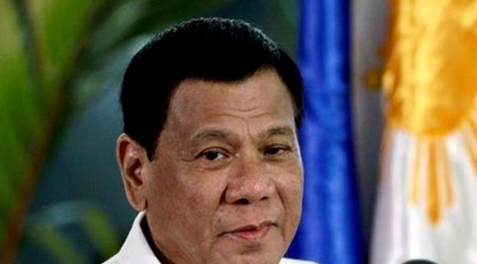 PHILIPPINES – POLITIQUE : Duterte ne quittera pas le pouvoir en 2022, la preuve… Rodrigo Duterte