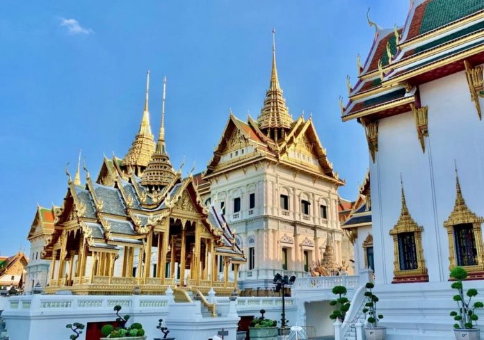 tha-lande-tourisme-le-palais-royal-de-bangkok-rouvre-ses-portes