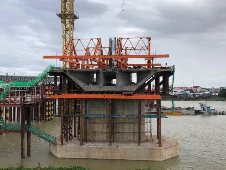 CAMBODGE – INFRASTRUCTURES : A Phnom Penh, le pont de Russey Keo est presque terminé