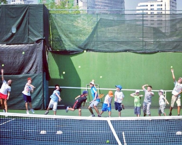 BANGKOK – TENNIS : Montez au filet au Smash Club du 25 au 29 octobre !