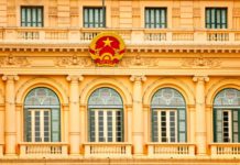 VIETNAM – FRANCE : Hommage aux plumes vietnamiennes du journalisme français Bâtiment colonial à Hanoï