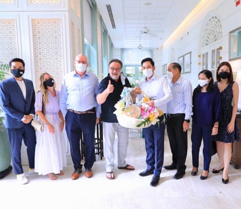 THAÏLANDE – TOURISME : L’acteur Russell Crowe, candidat au titre de meilleur supporter du pays du sourire