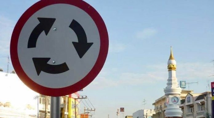 Signalisation routes en Thaïlande