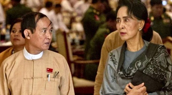 GAVROCHE HEBDO – ÉDITORIAL : En Birmanie, un an de répression et le danger de l’oubli Aung San Suu Kyi et U Win Myint