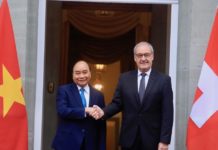 Nguyen Xuan Phuc visite en Suisse