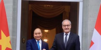 Nguyen Xuan Phuc visite en Suisse