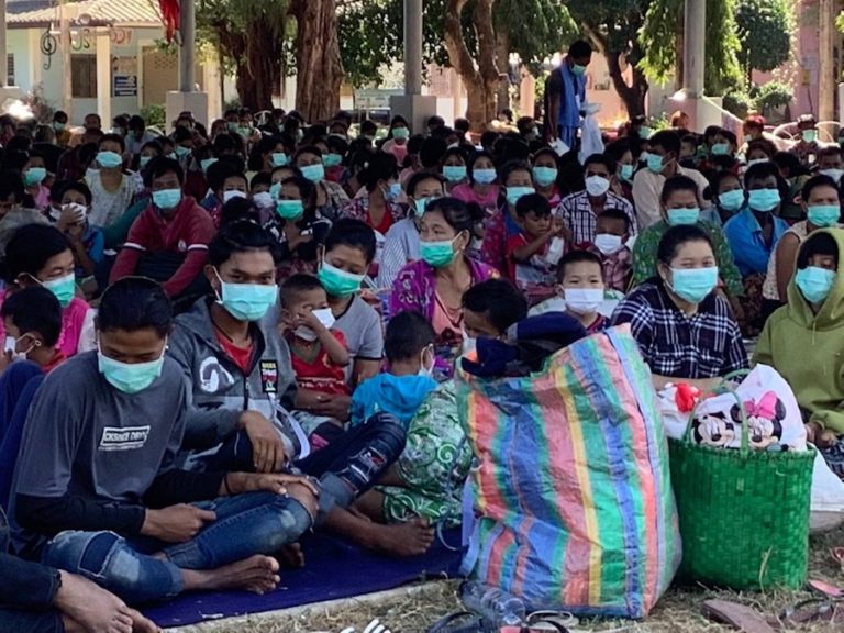 BIRMANIE – SOCIÉTÉ : 2 500 personnes fuient la guerre civile birmane vers la Thaïlande