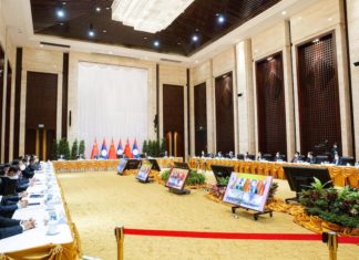 LAOS – CHINE : Depuis le 3 décembre, le train désenclave le Laos inauguration ligne de train Laos Chine