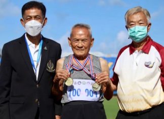 THAÏLANDE – RETRAITE : A 102 ans, il lance encore le poids ! Sawang Chanprahman athlète Thaïlande