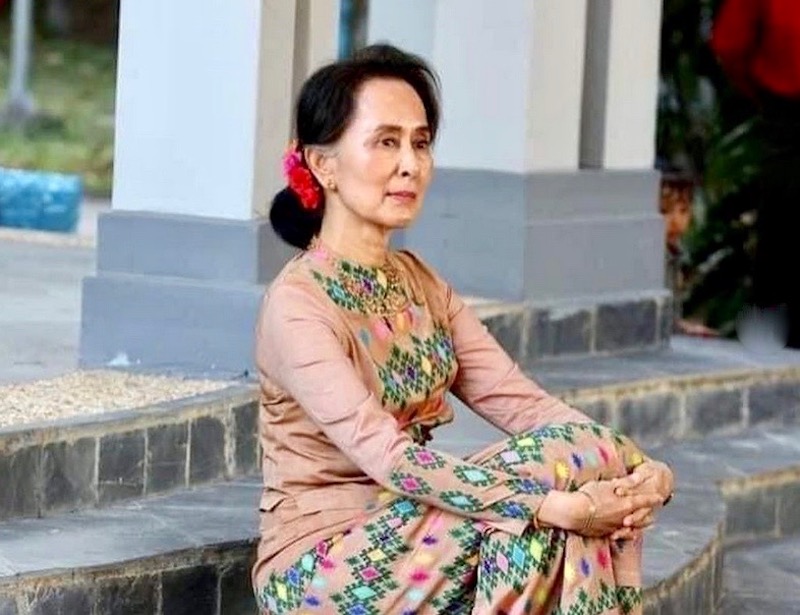 aung san suu kyi