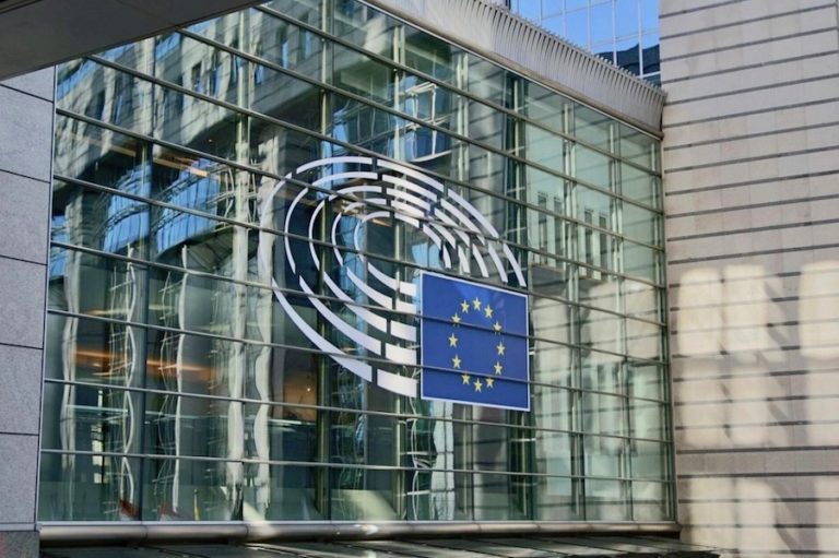 BIRMANIE – EUROPE : La dissolution des partis politiques dénoncée par l’UE