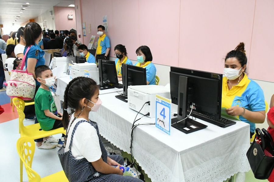 Vaccination enfants Thaïlande