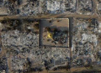 Village brulé en Birmanie