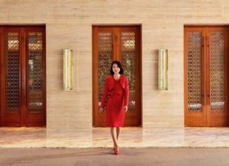 singapour femme élégante