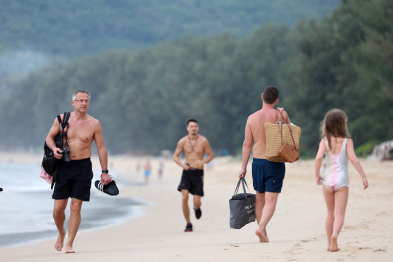 THAÏLANDE – PHUKET : Ouverture d’un centre d’appel pour les touristes ukrainiens et russes en détresse