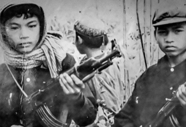 ASIE – FRANCE : Et si les combattants du Hamas ressemblaient aux Khmers Rouges ?