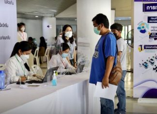 THAÏLANDE – COVID : La Thaïlande enregistre 17 784 cas de Covid-19 et 126 décès dimanche 24 avril Vaccination en Thaïlande