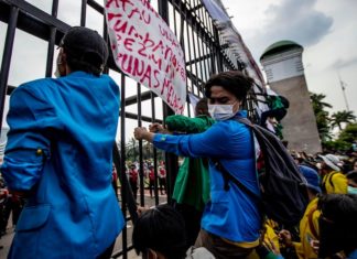étudiants manifestation jakarta