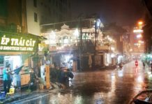 VIETNAM – CATASTROPHE : Des inondations et des glissements de terrain provoqués par de fortes pluies font deux morts dans le nord du Vietnam Vietnam pluies