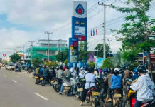 LAOS – ÉCONOMIE : Tableau de bord de l’économie au Laos au 15 juin Station essence Laos