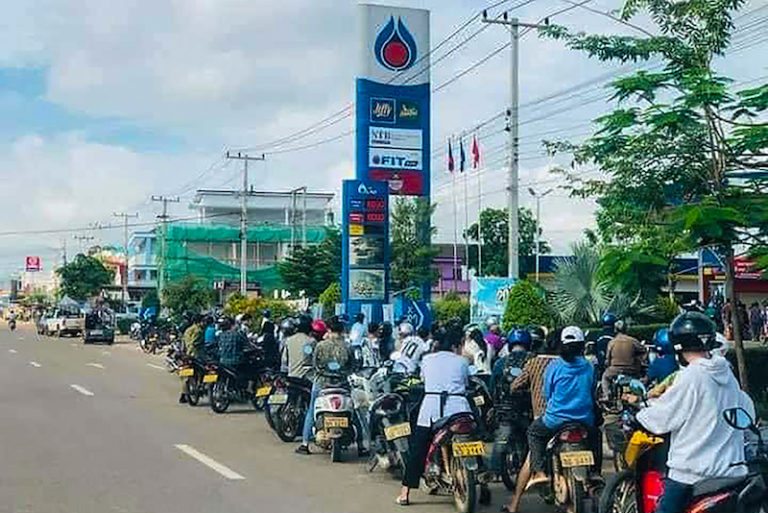 LAOS – ÉCONOMIE : La crise du carburant s’aggrave au Laos