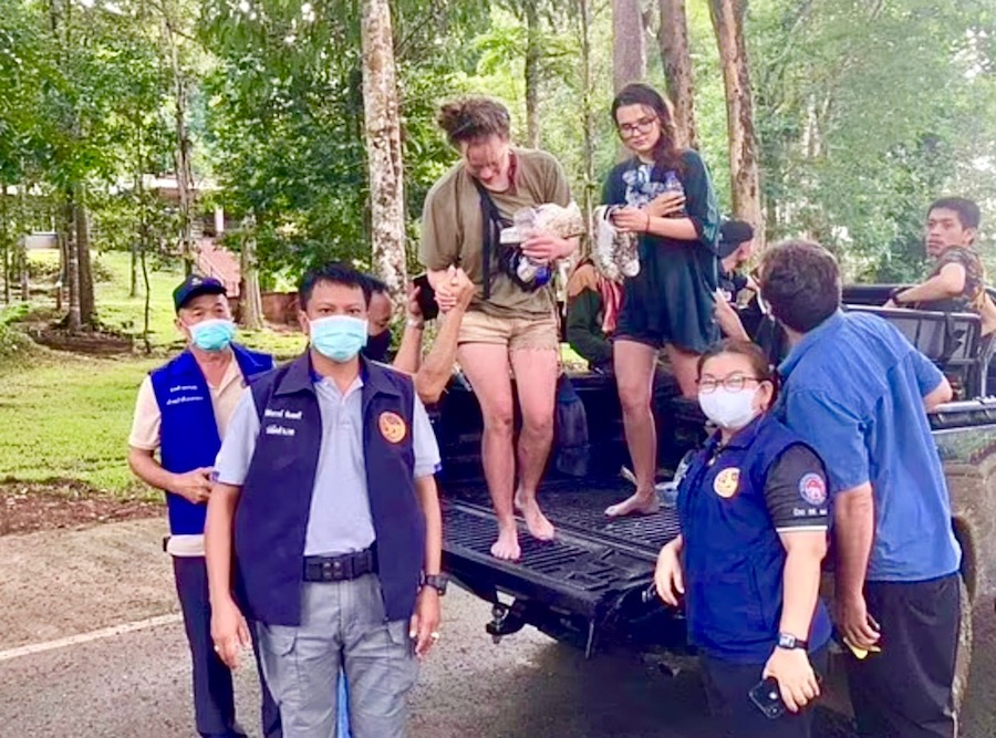 Touristes britaniques perdues foret Thaïlande