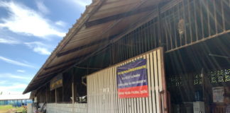 Distillerie artisanale à Sukhothai