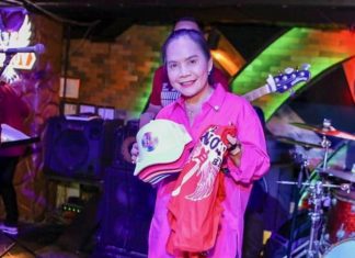 K Noy walking street