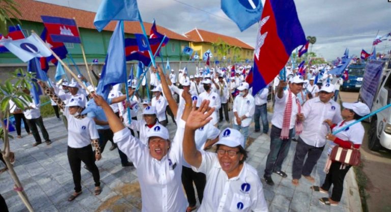 CAMBODGE – POLITIQUE : En exclusivité, Sam Rainsy réfute la victoire écrasante de Hun Sen aux récentes élections locales