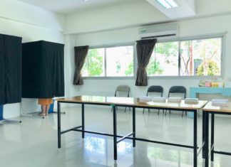 bureau de vote de Pattaya législatives