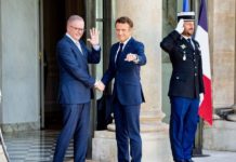 AUSTRALIE – FRANCE : La crise des sous-marins est oubliée entre Paris et Canberra Emmanuel Macron et Anthony Albanese