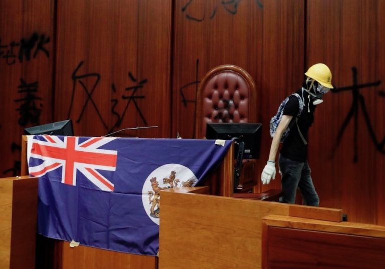 HONG KONG – HISTOIRE : La colonisation britannique disparait des manuels scolaires