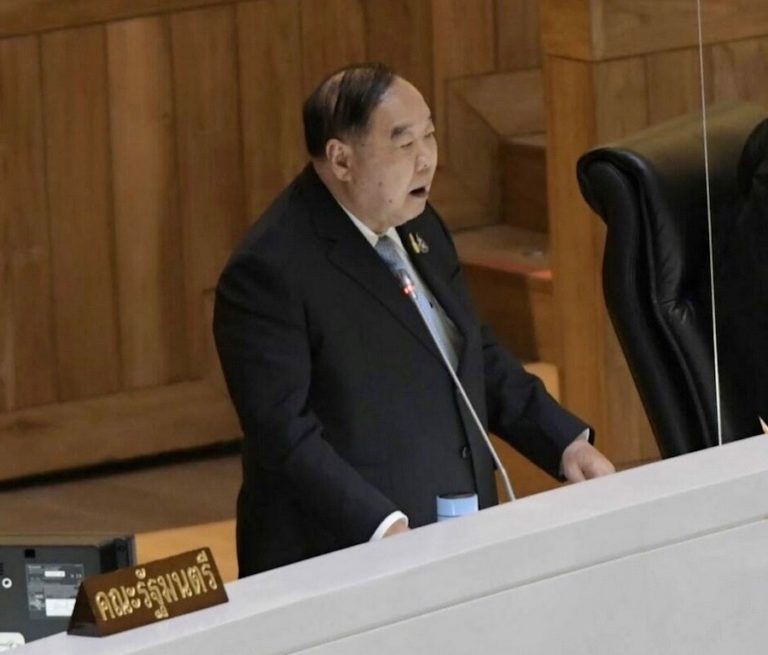 THAÏLANDE – POLITIQUE : Le premier ministre Prayuth et ses 10 ministres ont survécu à la motion de censure