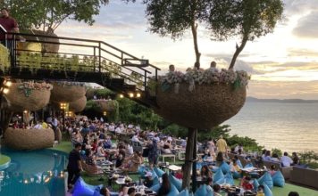 THAÏLANDE – TOURISME : Rien de tel qu’un long week-end pour remplir les caisses du tourisme thaïlandais Touristes Pattaya