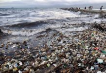 INDONÉSIE – POLLUTION : Les emballages plastiques d’Unilever, Indofood et Mayora, cauchemar environnemental Indonésie plastique