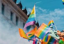 GAVROCHE HEBDO – ÉDITORIAL : Singapour légalise l’homosexualité, un pas de géant LGBT Singapour