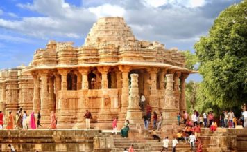 Modhera Sun Temple Inde